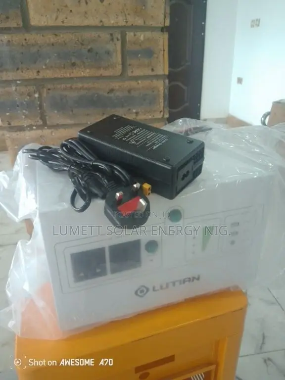 Lutian LE1000-B 1000W Solar Backup Generator - 1