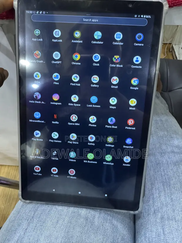 Used iPad 32GB WiFi Only - 1