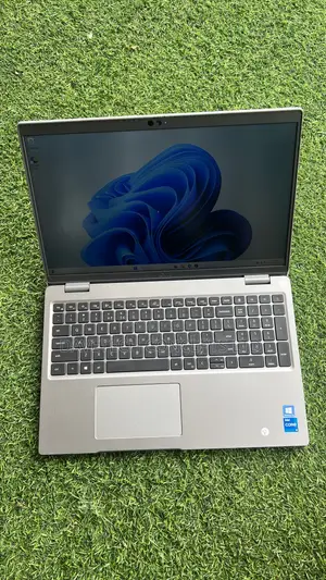 Dell Latitude 5520 Laptop - Core i5, 8GB RAM, 256GB SSD
