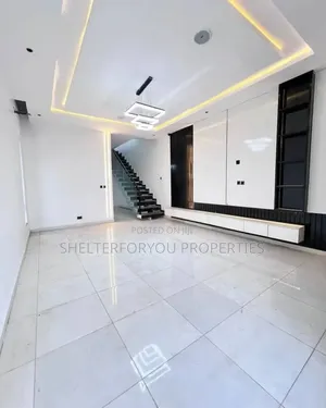 4 Bedroom Semi-Detached Duplex a Ikota, Lagos
