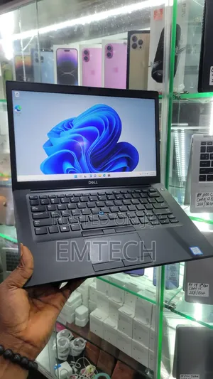 Dell Latitude 7480 Laptop: Core i5, 8GB RAM, 256GB SSD
