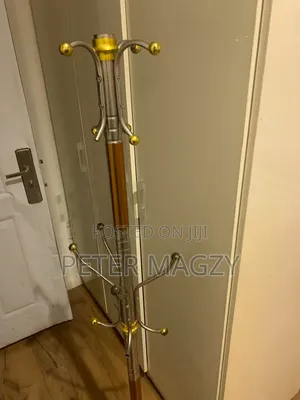 Home Interiors Zinare Karfe Rufin Tufafi