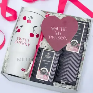 Collapsible Gift Boxes - Brand New