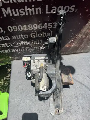Toyota Prius 2005-2006 ABS Actuator Pump