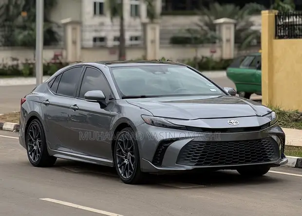 Toyota Camry XSE 2025 Gray - 1