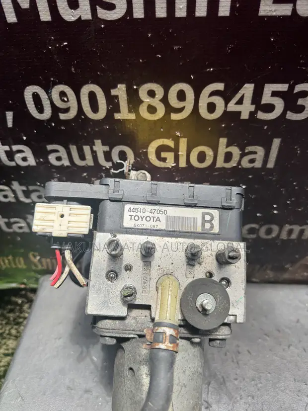 Akwai ABS Pump na Toyota Prius 2005-2006 Hybrid - 1