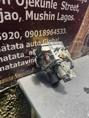 Toyota Prius 2005-2006 Hybrid ABS Brake Actuator