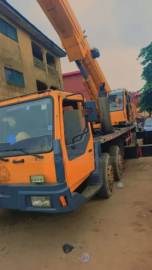 Sabis na Hayar Crane - Nau'ikan Tonnage Daban-daban Akwai
