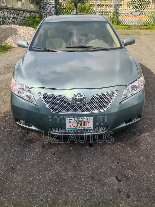 Toyota Camry 2009 XLE - 1