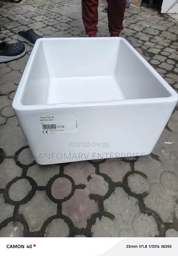 Twyford England Belfast Sink 610x455cm - 1