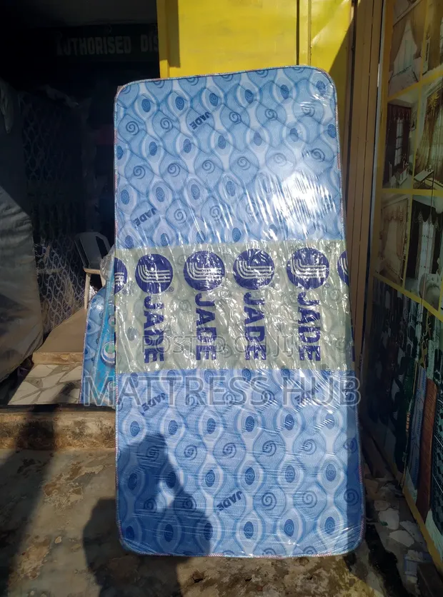 Unifoam Student Mattress 75x36x6 - 1