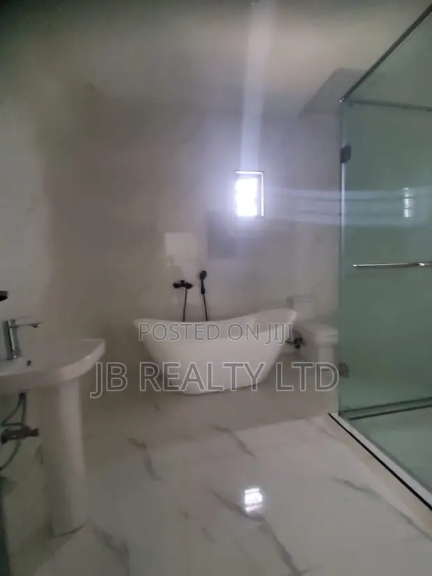 4 Bedroom Duplex for Sale a General Paint, Ajah - 1