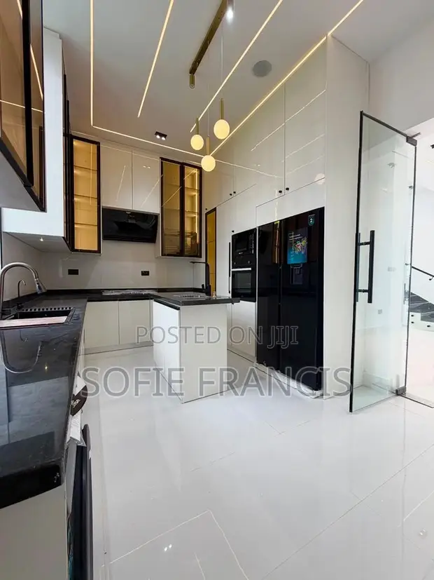 5-Bedroom Duplex with BQ & Pool in Sangotedo for Sale - 1