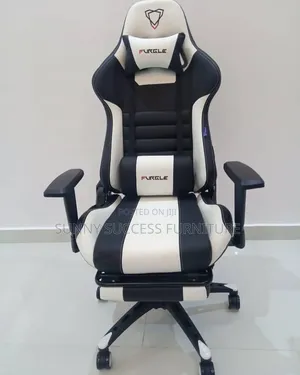 Furgle Gaming Chair with Footrest - Black