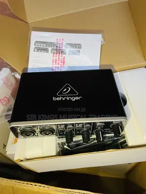 Behringer U-Phoria UMC202HD 2x2 USB Audio Interface