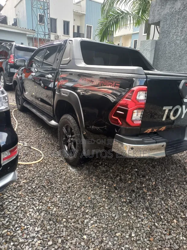 Toyota Hilux 2022 - Ba a yi rajista ba, Matsayin Tokunbo - 1