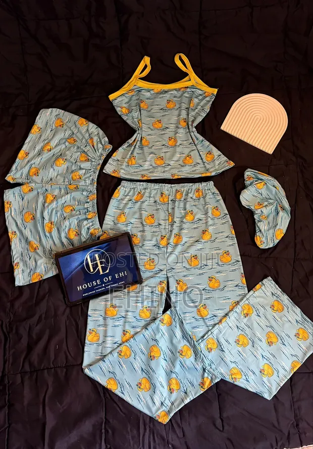 4-in-1 Nightwear Set - 1