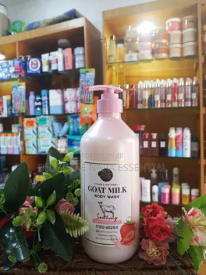 Pure Naturals Sabulun Jikin Madara ta Akuya - Strawberry