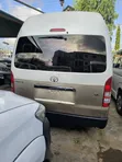 Toyota HiAce Bus 2013 Fari - 2