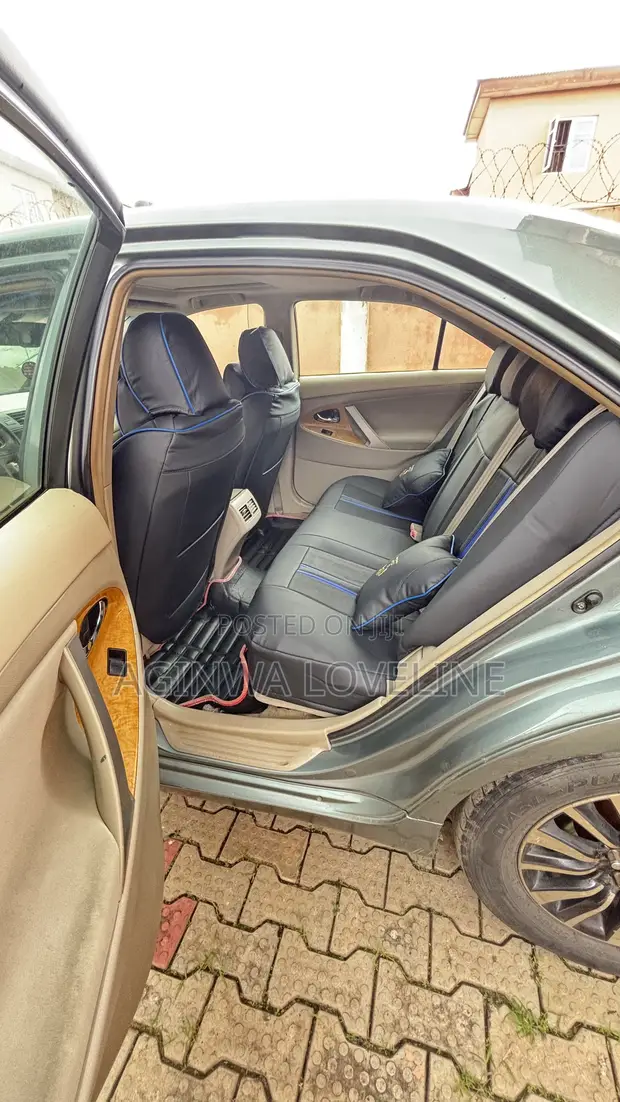 2007 Toyota Camry XLE Sedan - 1