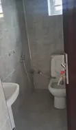 Sabon Ginin Ofis 100sqm Mai Buɗaɗɗen Tsari, Kusa da Toyin Street, Ikeja - 2