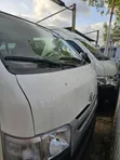 Toyota HiAce 2015 Fari - 1