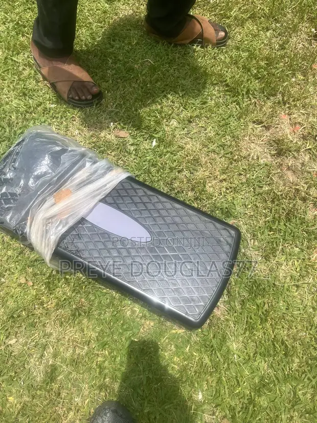 Brand New Adjustable Aerobic Step Board for Cardio - 1