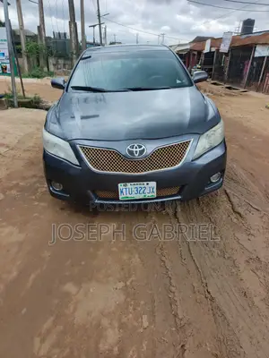 Toyota Camry 2010 Grey