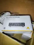 Behringer U-Phoria UMC202HD Audio Interface - 2