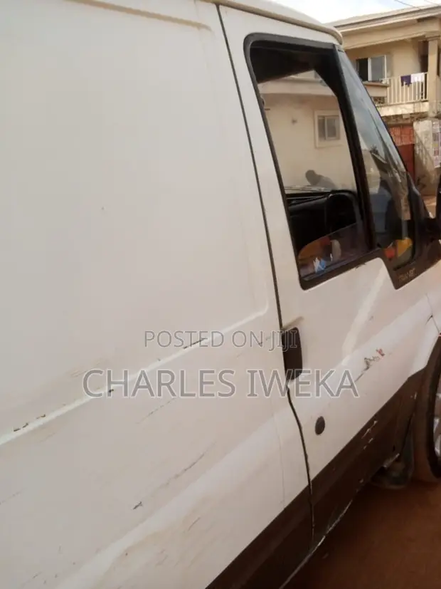 Ford Transit 2006 White - 1