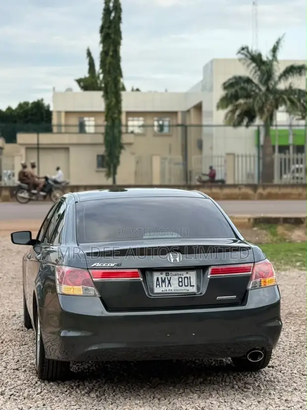 Honda Accord 2012 Black - 1