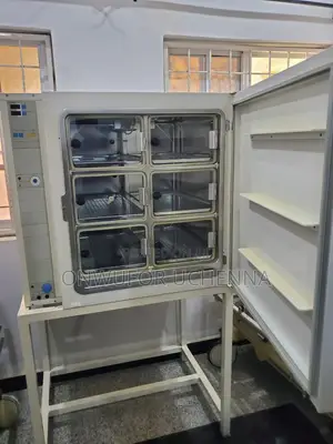 Heraeus CO2 Incubator for IVF Lab