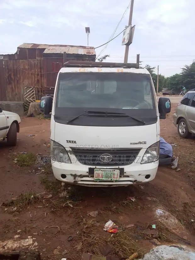 Tata Super Ace Pickup - 1