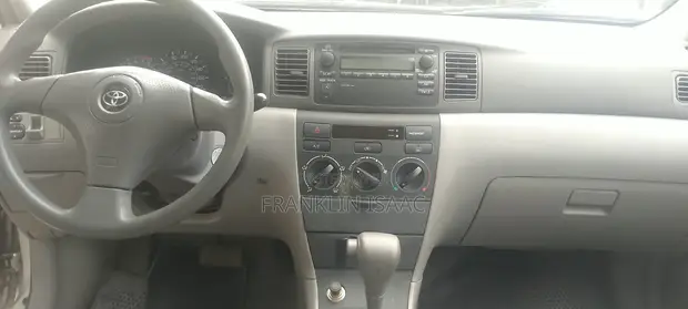 Toyota Corolla 2003 Silver - 1
