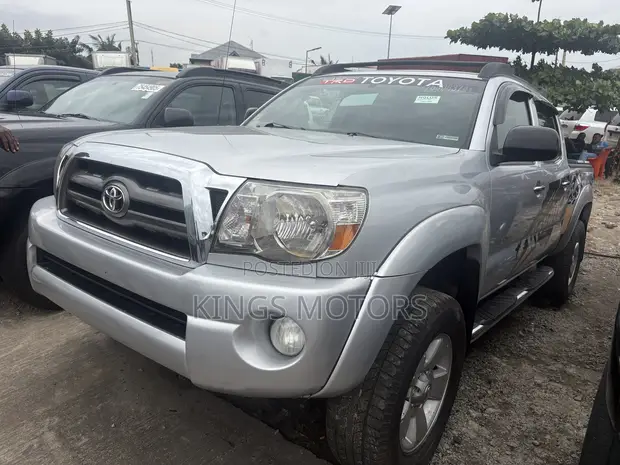 2009 Toyota Tacoma Double Cab 4x4 V6 - 1