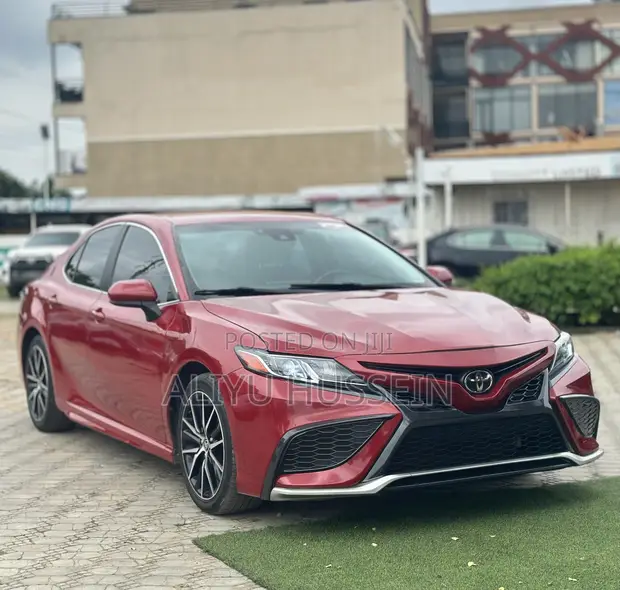 Toyota Camry SE 2022 Red - Foreign Used - 1