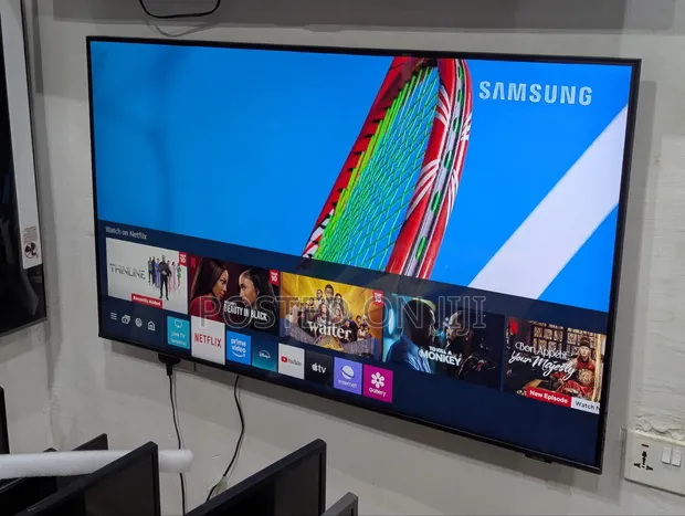Samsung 50" QLED Q60A Bezel-Less Smart TV (2021) - 1