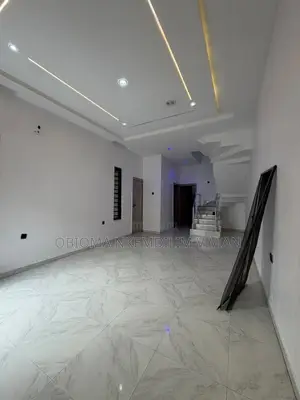 4 Bedroom Semi-Detached Duplex da BQ don Siyarwa a Ikota GRA