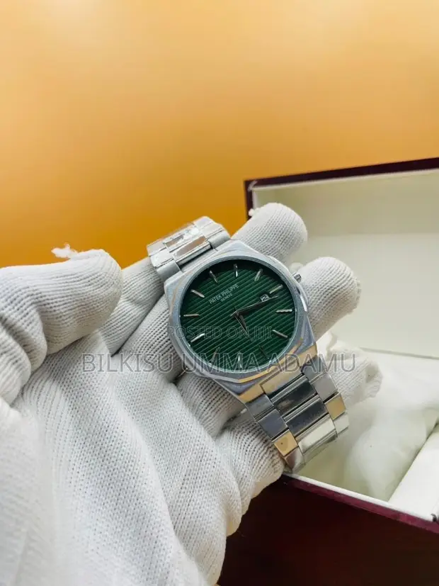 Elegant Patek Philippe Style Wristwatch - 1