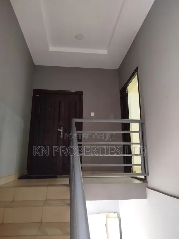 2 Bedroom Block of Flats for Rent in Apo - 1