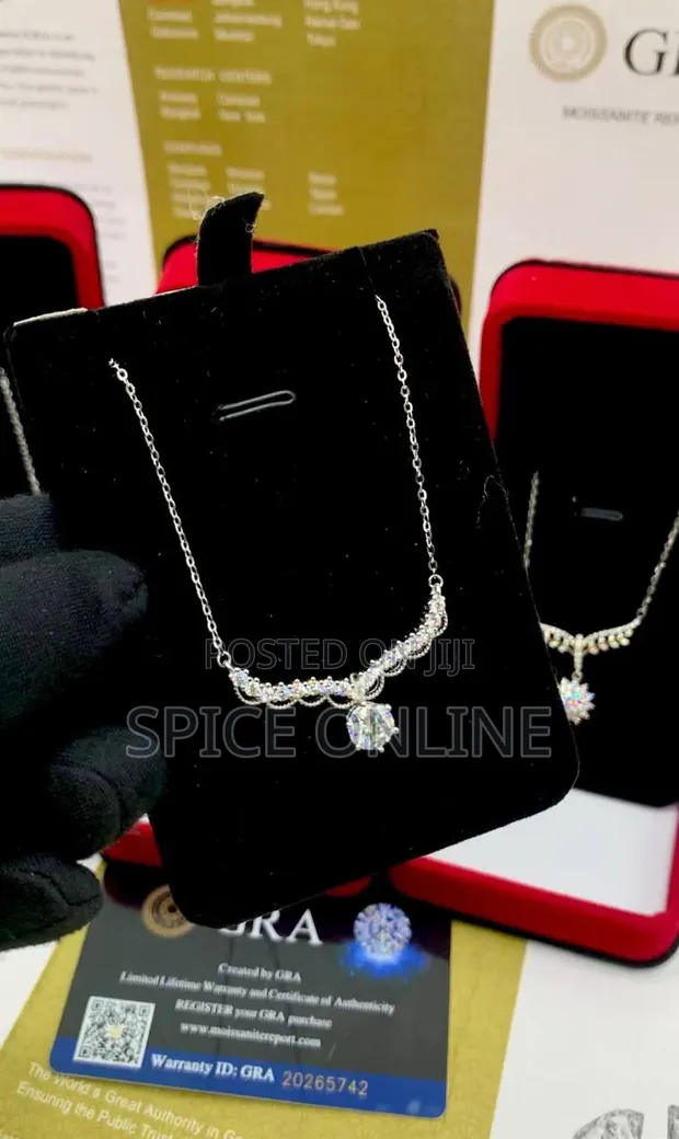 XVIP Luxury VVS Moissanite Diamond Kalmomi - 1