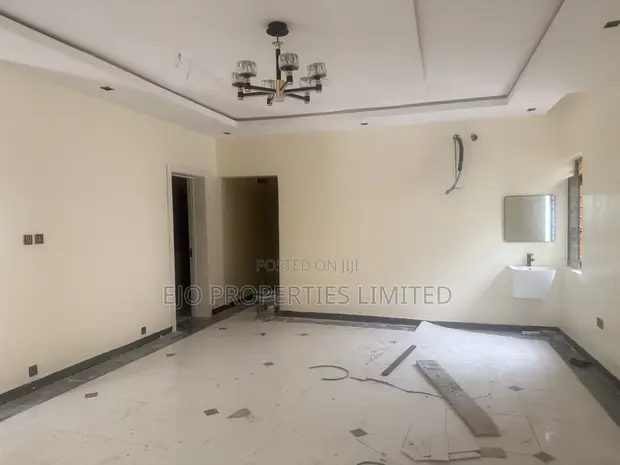 2 Bedroom Apartment for Rent a Lekki Phase 2 - 1