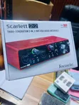 Focusrite Scarlett 2i2 4th Gen USB Audio Interface - 2