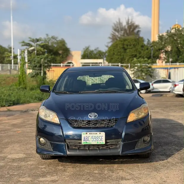 2010 Toyota Matrix S Hatchback AWD - 1