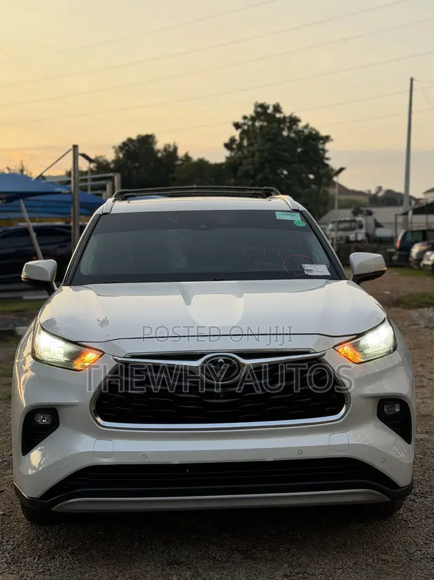 Toyota Highlander Platinum AWD 2020 Fari - 1