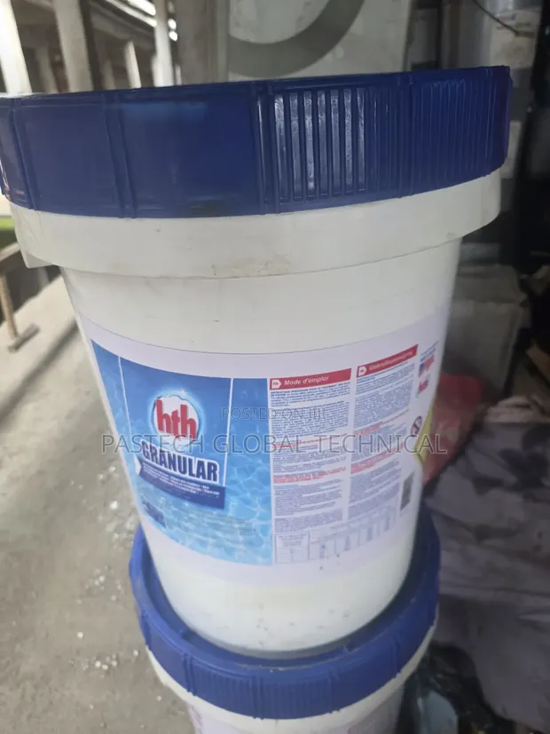 HTH Granular Calcium Hypochlorite - 1