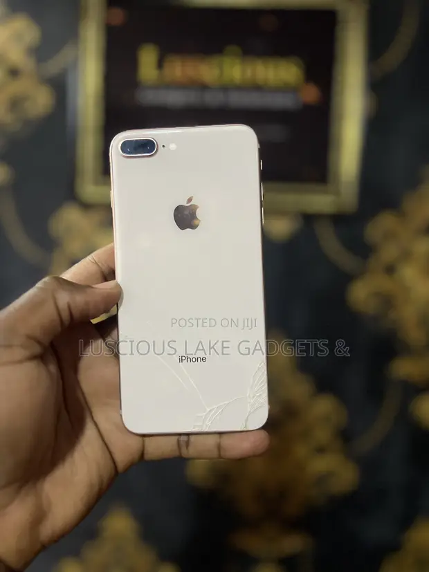 Apple iPhone 8 Plus 64GB Zinariya - 1