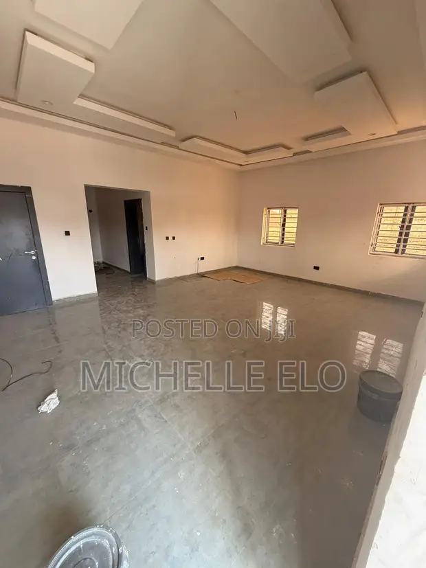 4 Bedroom Duplex Don Sayarwa a Glavda Estate, Sabon Lugbe - 1