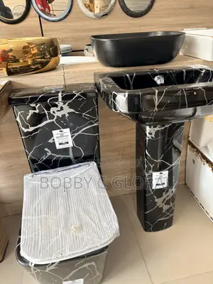 Luxury Black & Gold Executive WC Toilet - Rockford England