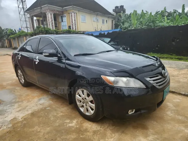 Toyota Camry 2.4 XLE 2008 Black - 1